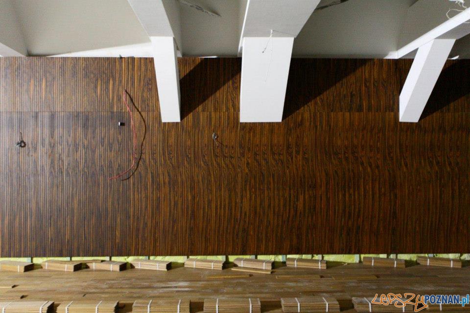 Zmieniające się wnętrza CK ZAMEK - 20 sierpnia 2012 Foto: CK ZAMEK / M. Kaczyński Zmieniające się wnętrza CK ZAMEK - 20 sierpnia 2012 Foto: CK ZAMEK / M. Kaczyński