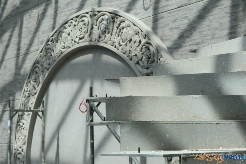 Zmieniające się wnętrza CK ZAMEK - 20 sierpnia 2012 Foto: CK ZAMEK / M. Kaczyński Zmieniające się wnętrza CK ZAMEK - 20 sierpnia 2012 Foto: CK ZAMEK / M. Kaczyński