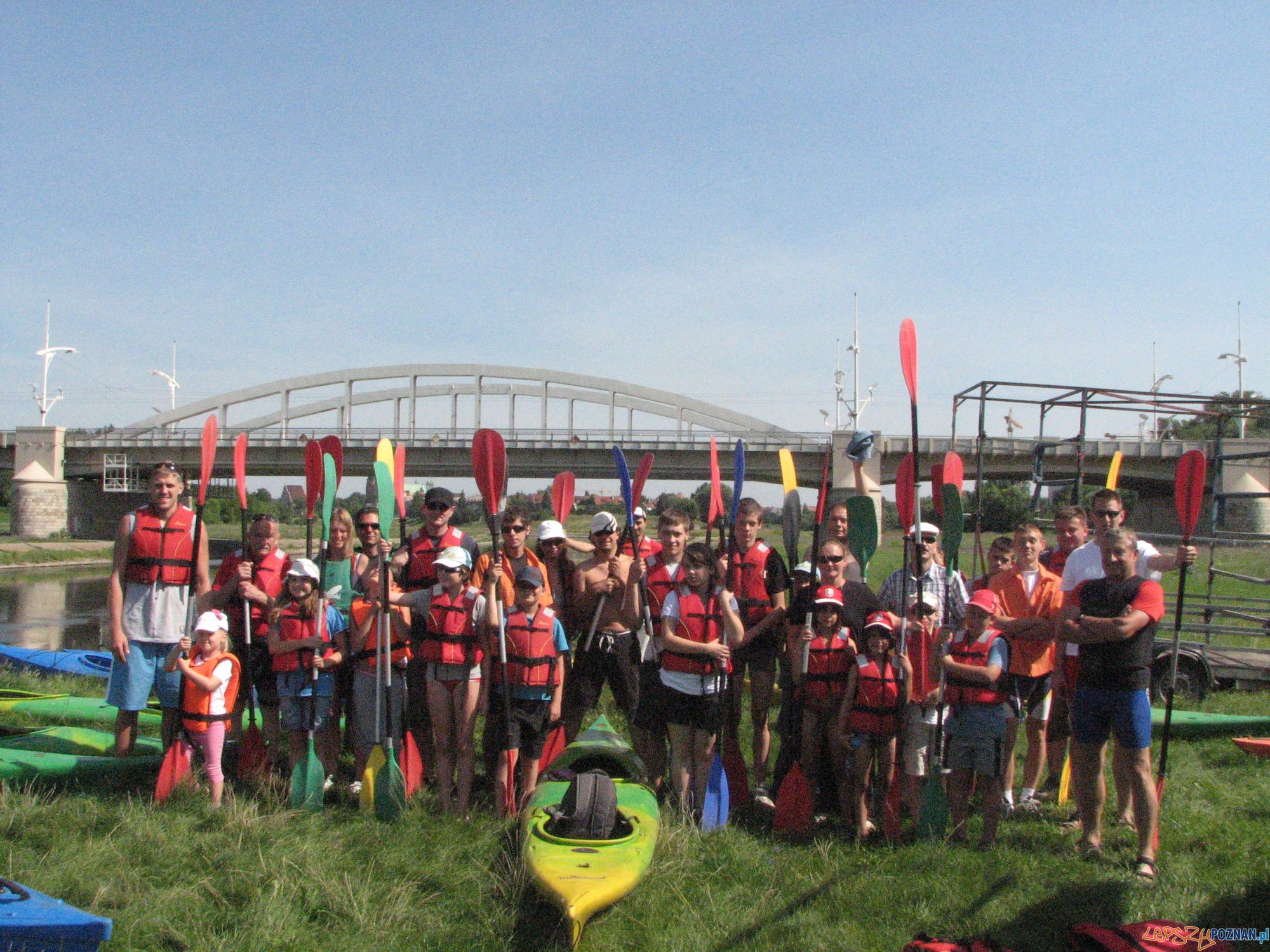 Uczestnicy spływu kajakowego Foto: Uczestnicy spływu kajakowego Foto: