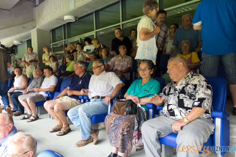 Konsultacje społeczne dotyczące zagospodarowania terenu wokół Stadionu Miejskiego zorganizowane przez Konsorcjum KKS Lech Poznań i Marcelin Management oraz Urząd Miasta Poznania. 4.08.2012 r. Foto: lepszyPOZNAN.pl / Piotr Rychter Konsultacje społeczne dotyczące zagospodarowania terenu wokół Stadionu Miejskiego zorganizowane przez Konsorcjum KKS Lech Poznań i Marcelin Management oraz Urząd Miasta Poznania. 4.08.2012 r. Foto: lepszyPOZNAN.pl / Piotr Rychter