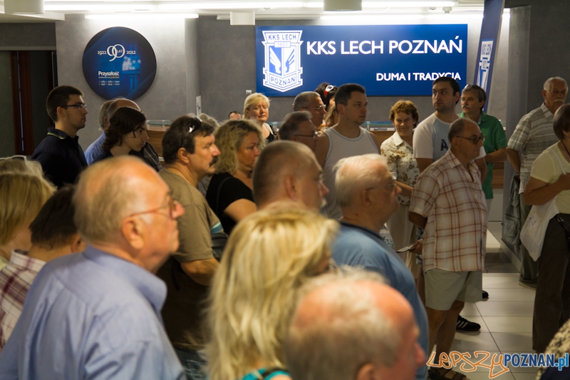 Konsultacje społeczne dotyczące zagospodarowania terenu wokół Stadionu Miejskiego zorganizowane przez Konsorcjum KKS Lech Poznań i Marcelin Management oraz Urząd Miasta Poznania. 4.08.2012 r. Foto: lepszyPOZNAN.pl / Piotr Rychter Konsultacje społeczne dotyczące zagospodarowania terenu wokół Stadionu Miejskiego zorganizowane przez Konsorcjum KKS Lech Poznań i Marcelin Management oraz Urząd Miasta Poznania. 4.08.2012 r. Foto: lepszyPOZNAN.pl / Piotr Rychter