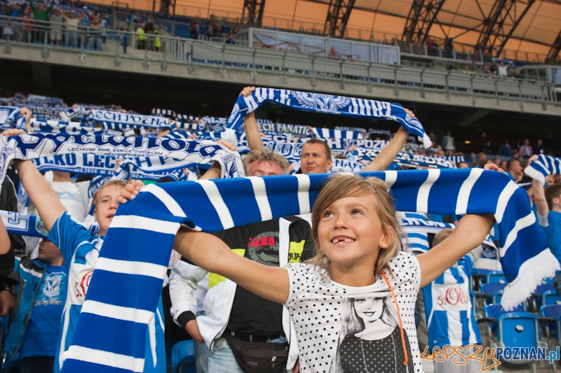Eliminacje Ligi Europejskiej - Lech Poznań - AIK Solna. Stadion Miejski 9.08.2012 r. - najlepsi kibice Foto: lepszyPOZNAN.pl / Piotr Rychter Eliminacje Ligi Europejskiej - Lech Poznań - AIK Solna. Stadion Miejski 9.08.2012 r. - najlepsi kibice Foto: lepszyPOZNAN.pl / Piotr Rychter