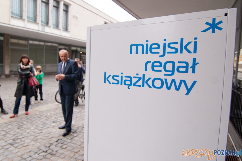 Miejski Regał Książkowy - Poznań 16.09.2012 r. Foto: LepszyPOZNAN.pl / Paweł Rychter Miejski Regał Książkowy - Poznań 16.09.2012 r. Foto: LepszyPOZNAN.pl / Paweł Rychter