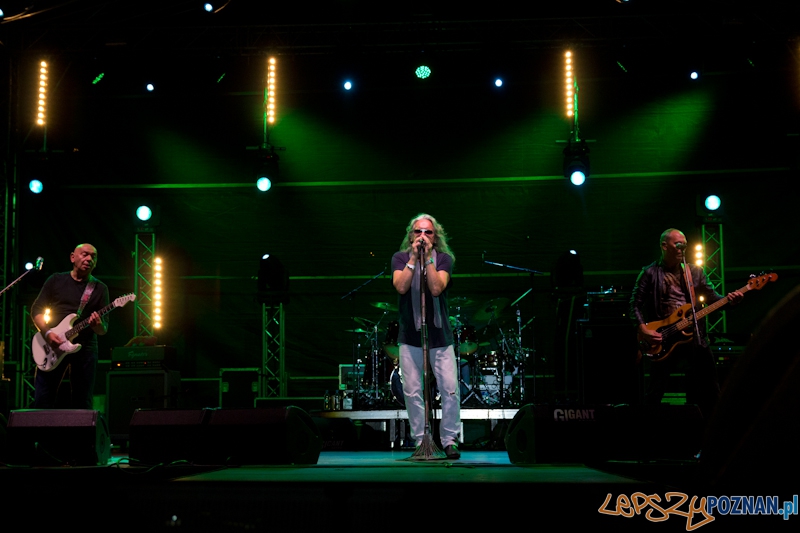 100lecie Warty Poznań. Łęgi Dębińskie. Występ zespołu Perfect Foto: lepszyPOZNAN.pl / Piotr Rychter 100lecie Warty Poznań. Łęgi Dębińskie. Występ zespołu Perfect Foto: lepszyPOZNAN.pl / Piotr Rychter