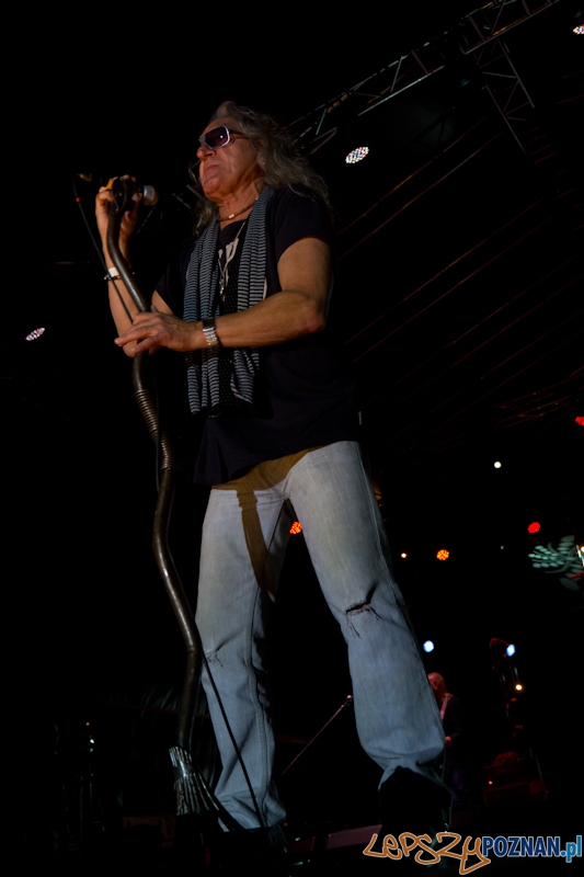 100lecie Warty Poznań. Łęgi Dębińskie. Występ zespołu Perfect. Grzegorz Markowski Foto: lepszyPOZNAN.pl / Piotr Rychter 100lecie Warty Poznań. Łęgi Dębińskie. Występ zespołu Perfect. Grzegorz Markowski Foto: lepszyPOZNAN.pl / Piotr Rychter