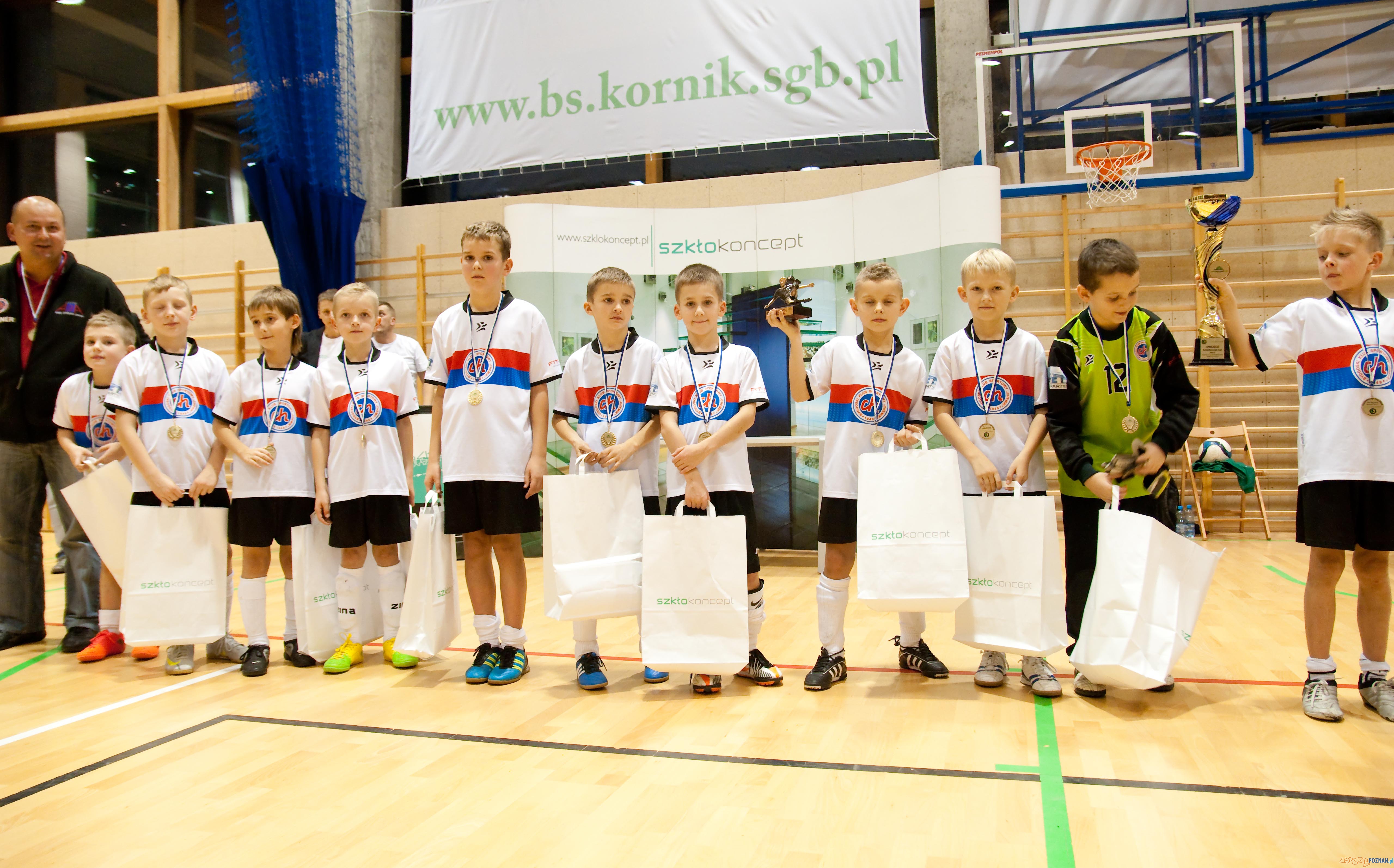 Koziołek Poznań, turniej w Kórniku rocznika 2003 (5) Foto: www.fotorealizacje.pl Koziołek Poznań, turniej w Kórniku rocznika 2003 (5) Foto: www.fotorealizacje.pl