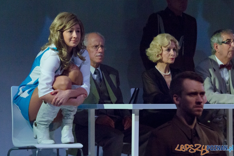 "Dyskretny Urok Burżuazji" - próba do spektaklu Foto: lepszyPOZNAN.pl / Piotr Rychter "Dyskretny Urok Burżuazji" - próba do spektaklu Foto: lepszyPOZNAN.pl / Piotr Rychter