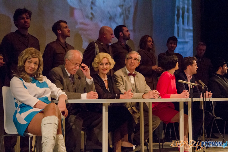 "Dyskretny Urok Burżuazji" - próba do spektaklu Foto: lepszyPOZNAN.pl / Piotr Rychter "Dyskretny Urok Burżuazji" - próba do spektaklu Foto: lepszyPOZNAN.pl / Piotr Rychter