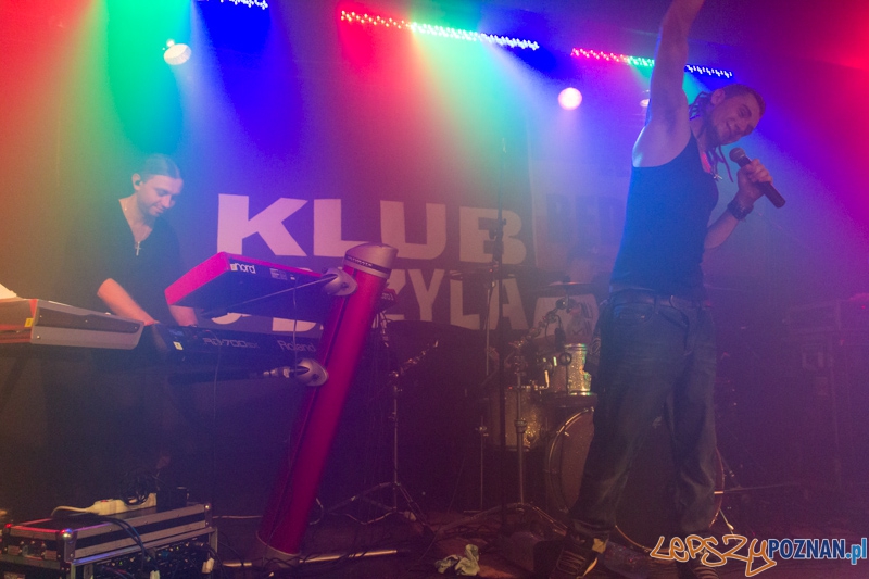 Kamil Benarek koncert w klubie "U Bazyla" - 16.11.2012 r. Foto: lepszyPOZNAN.pl / Piotr Rychter Kamil Benarek koncert w klubie "U Bazyla" - 16.11.2012 r. Foto: lepszyPOZNAN.pl / Piotr Rychter