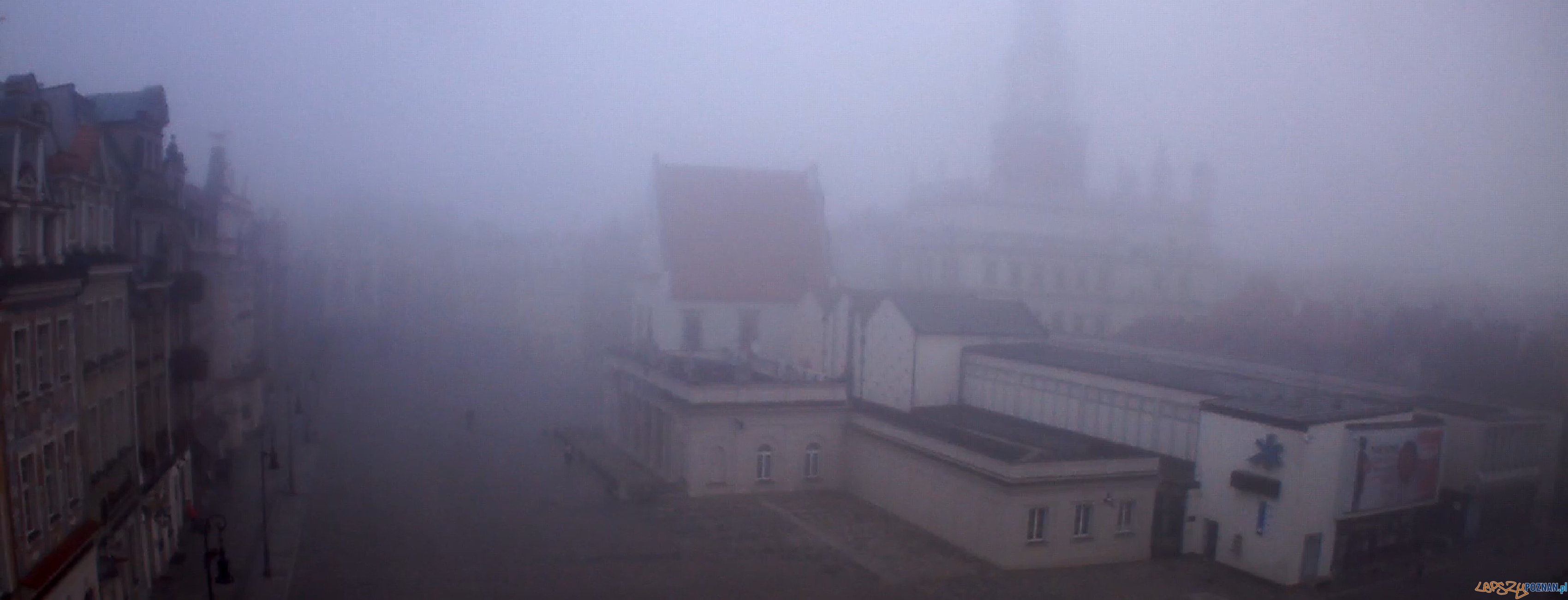 Stary Rynek 14 listopada 2012, godzina 8:05  Foto: oognet