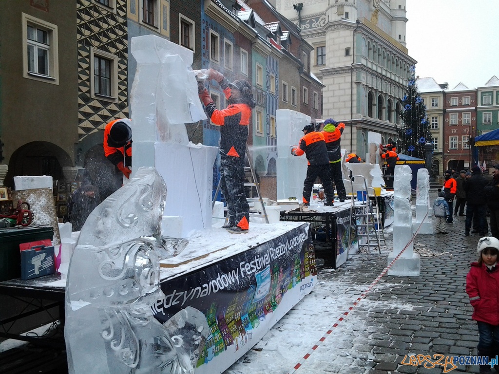 VII Międzynarodowy Festiwal Rzeźby Lodowej - 2 dzień Foto: lepszyPOZNAN.pl / tab VII Międzynarodowy Festiwal Rzeźby Lodowej - 2 dzień Foto: lepszyPOZNAN.pl / tab