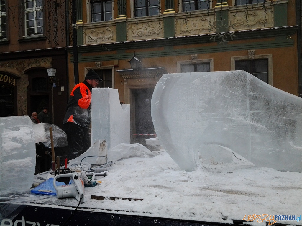 VII Międzynarodowy Festiwal Rzeźby Lodowej - 2 dzień Foto: lepszyPOZNAN.pl / tab VII Międzynarodowy Festiwal Rzeźby Lodowej - 2 dzień Foto: lepszyPOZNAN.pl / tab