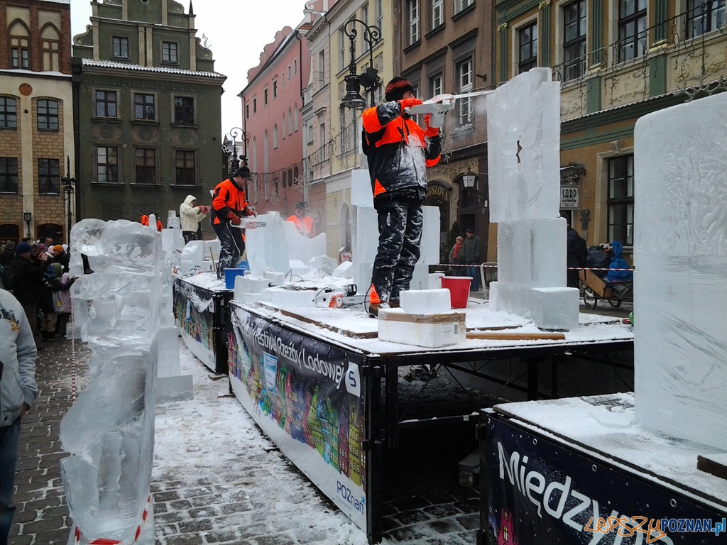 VII Międzynarodowy Festiwal Rzeźby Lodowej - 2 dzień Foto: lepszyPOZNAN.pl / tab VII Międzynarodowy Festiwal Rzeźby Lodowej - 2 dzień Foto: lepszyPOZNAN.pl / tab