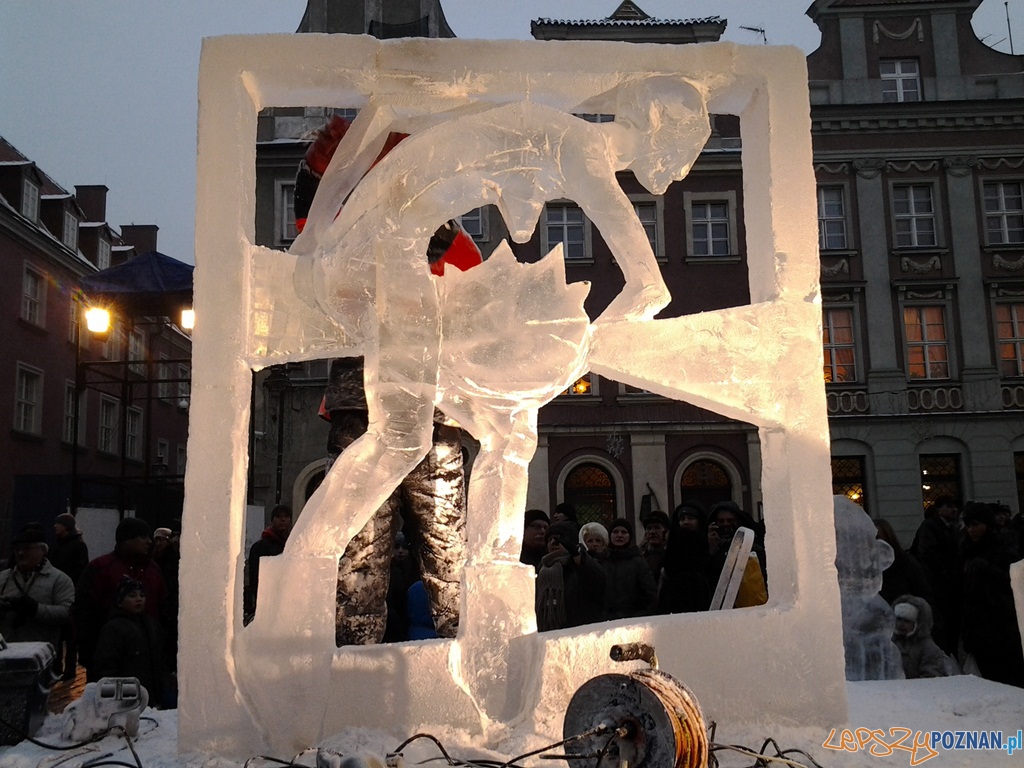 VII Międzynarodowy Festiwal Rzeźby Lodowej - 2 dzień Foto: lepszyPOZNAN.pl / tab VII Międzynarodowy Festiwal Rzeźby Lodowej - 2 dzień Foto: lepszyPOZNAN.pl / tab