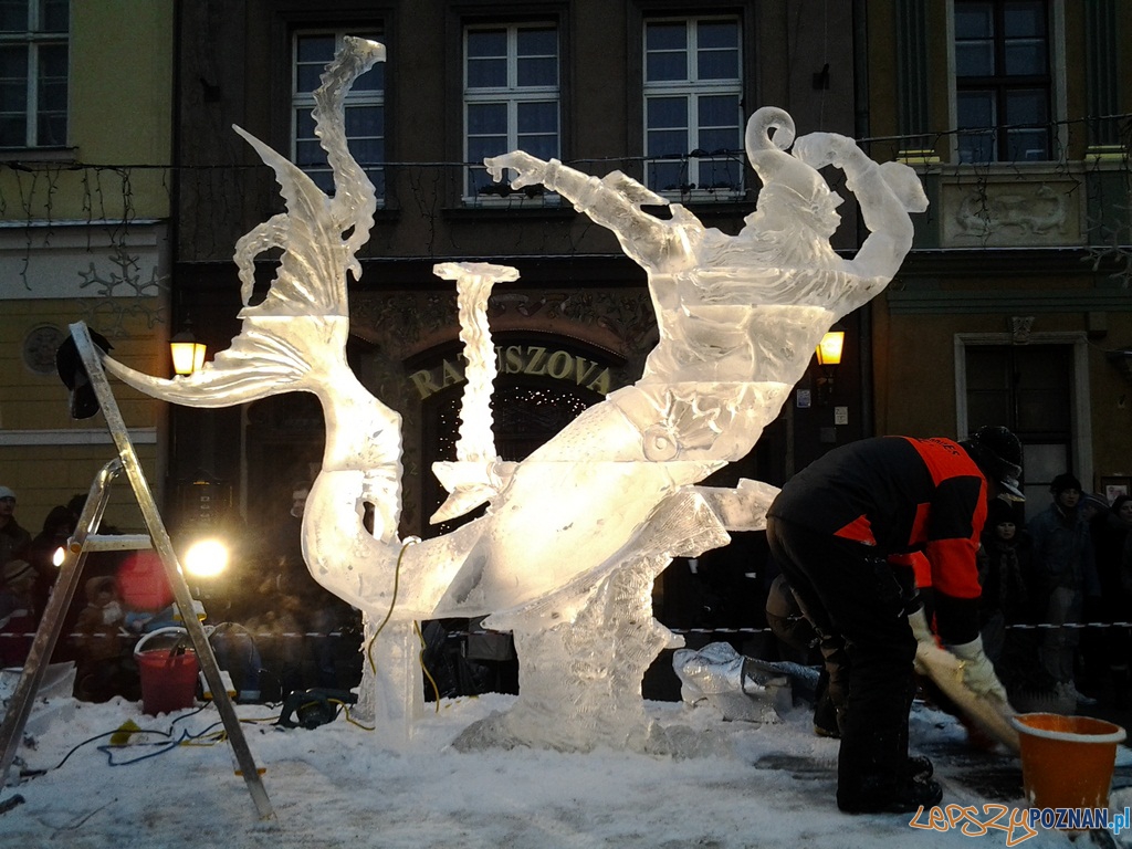 VII Międzynarodowy Festiwal Rzeźby Lodowej - 2 dzień Foto: lepszyPOZNAN.pl / tab VII Międzynarodowy Festiwal Rzeźby Lodowej - 2 dzień Foto: lepszyPOZNAN.pl / tab