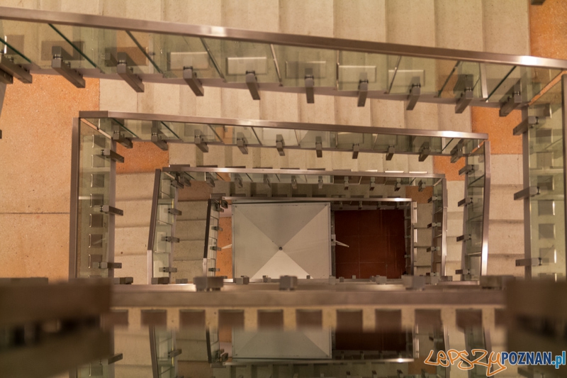 Nowe otwarcie CK Zamek - klatka schodowa Foto: lepszyPOZNAN.pl / Piotr Rychter Nowe otwarcie CK Zamek - klatka schodowa Foto: lepszyPOZNAN.pl / Piotr Rychter