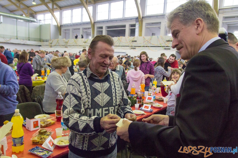 Spotkanie wigilijne z Caritas i Warta Poznań - hala nr 1 MTP 24.12.2012 r. - prezydent Miasta Poznania Ryszard Grobelny Foto: lepszyPOZNAN.pl / Piotr Rychter Spotkanie wigilijne z Caritas i Warta Poznań - hala nr 1 MTP 24.12.2012 r. - prezydent Miasta Poznania Ryszard Grobelny Foto: lepszyPOZNAN.pl / Piotr Rychter
