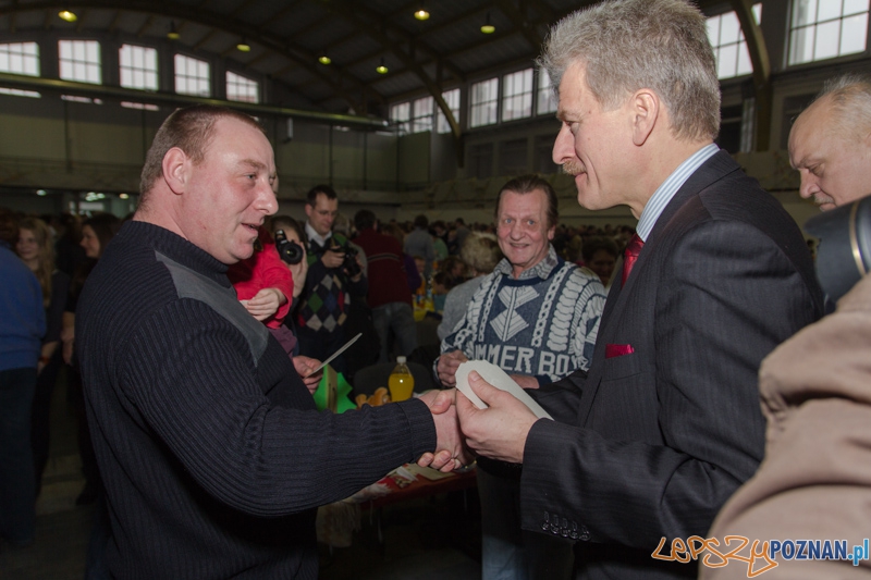Spotkanie wigilijne z Caritas i Warta Poznań - hala nr 1 MTP 24.12.2012 r. - prezydent Miasta Poznania Ryszard Grobelny Foto: lepszyPOZNAN.pl / Piotr Rychter Spotkanie wigilijne z Caritas i Warta Poznań - hala nr 1 MTP 24.12.2012 r. - prezydent Miasta Poznania Ryszard Grobelny Foto: lepszyPOZNAN.pl / Piotr Rychter