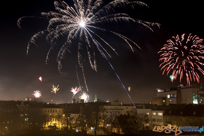 Sylwester 2012 - wybuchy nad Poznaniem - 01.01.2013 Foto: LepszyPOZNAN.pl / Paweł Rychter Sylwester 2012 - wybuchy nad Poznaniem - 01.01.2013 Foto: LepszyPOZNAN.pl / Paweł Rychter
