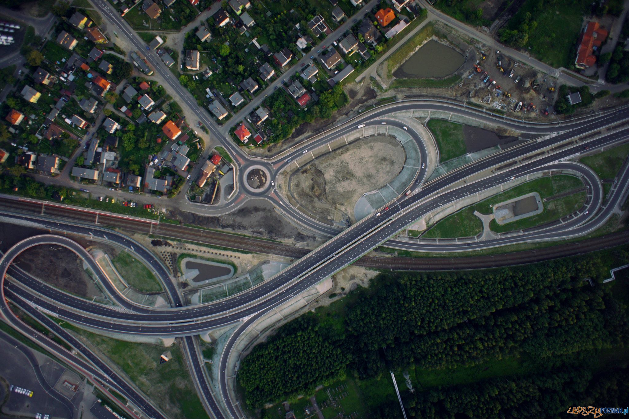 Węzeł Antoninek - lipiec 2012 Foto: Air Assist (FotoFly.pl) Węzeł Antoninek - lipiec 2012 Foto: Air Assist (FotoFly.pl)