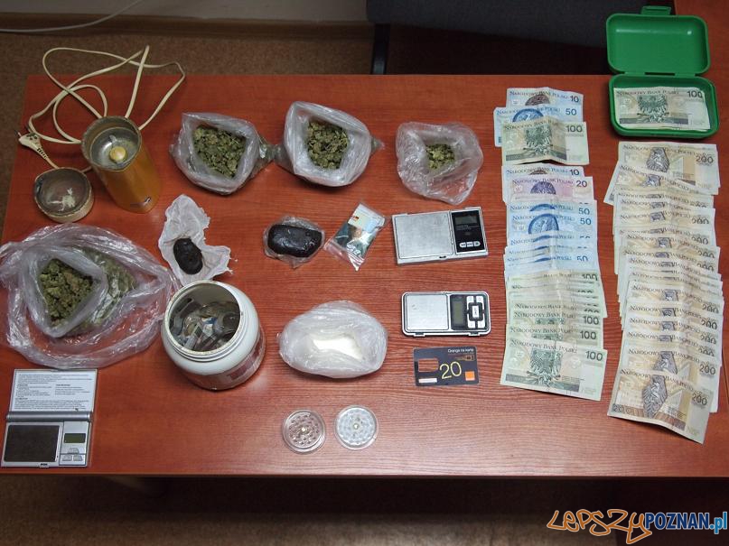 Policjanci zatrzymali handlarzy narkotyków (2)  Foto: KWP w Poznaniu