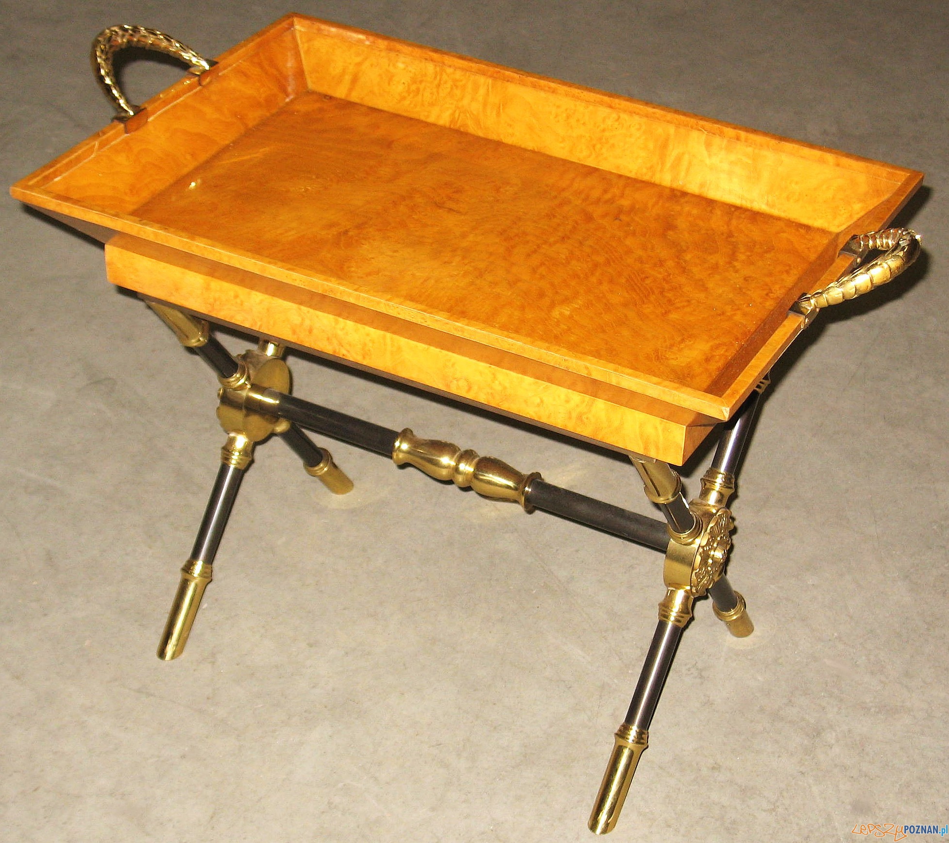 Stolik Jana Kulczyka Foto: materiały prasowe Stolik Jana Kulczyka Foto: materiały prasowe