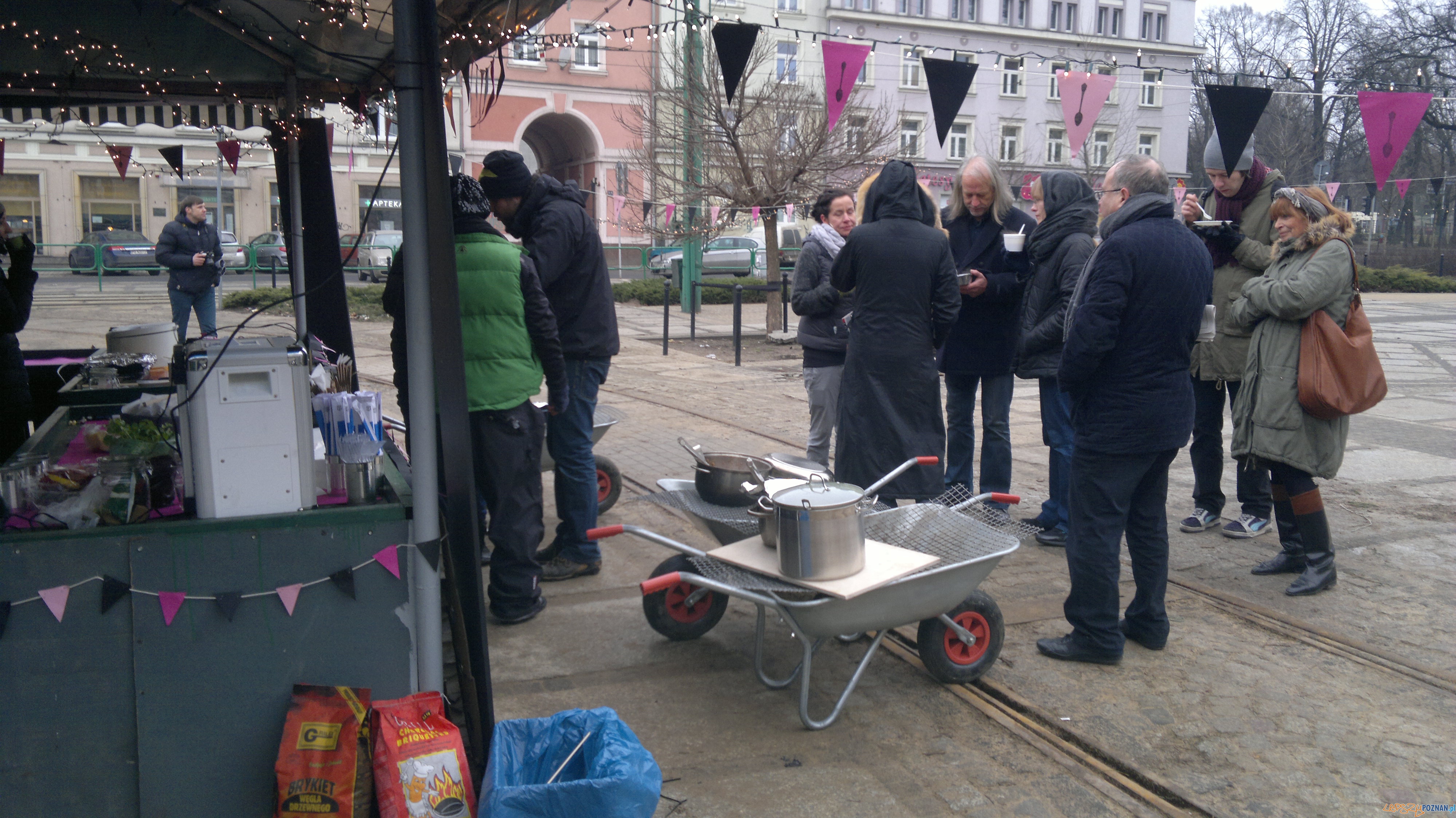 Warto było - Restaurant Day na Placu Wielkopolskim Foto: TD Warto było - Restaurant Day na Placu Wielkopolskim Foto: TD