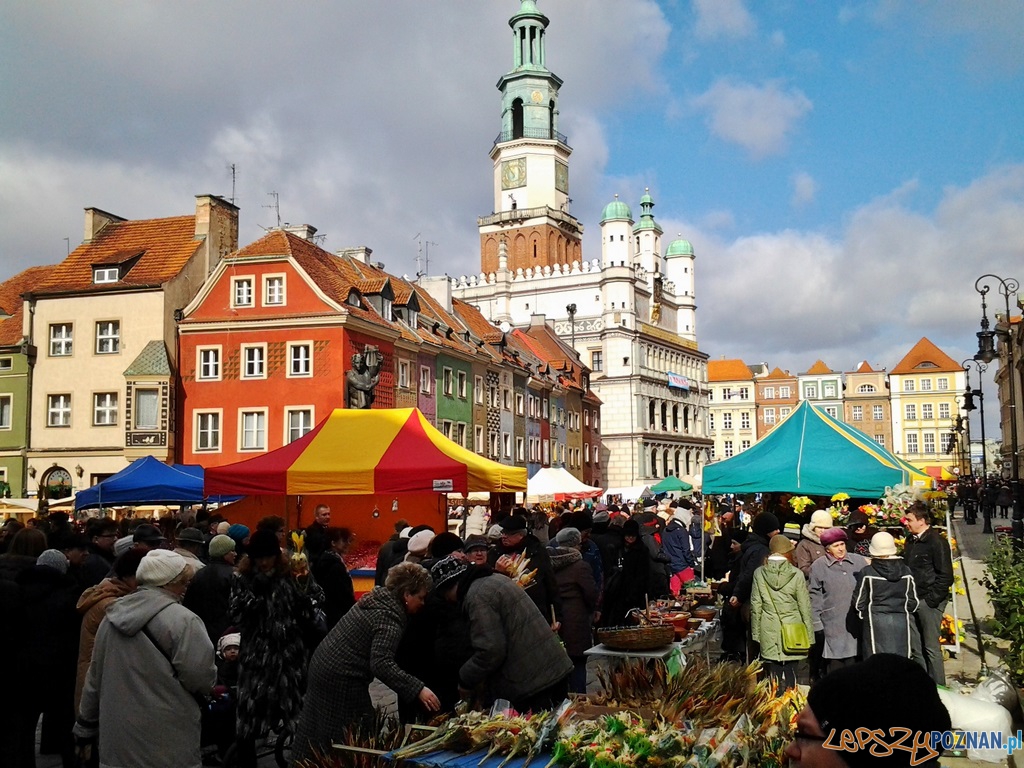 Jubileuszowy 20-ty Kaziuk Wileński - Stary Rynek 3.03.2013 r. Foto: lepszyPOZNAN.pl / tab Jubileuszowy 20-ty Kaziuk Wileński - Stary Rynek 3.03.2013 r. Foto: lepszyPOZNAN.pl / tab