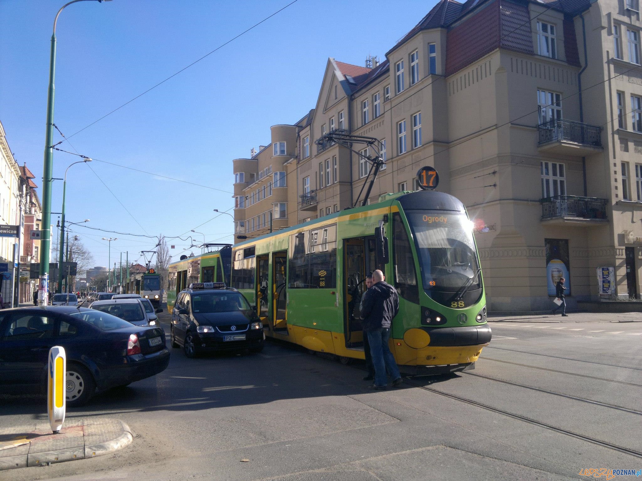 Wypadek na Dąbrowskiego Foto: Wypadek na Dąbrowskiego Foto: