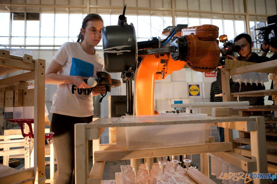 Robot gotuje Foto: facebook School of Form Robot gotuje Foto: facebook School of Form