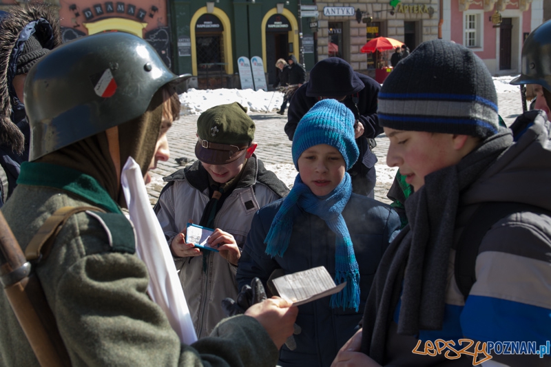 Gra miejska "Zakonspiruj Poznań" Foto: lepszyPOZNAN.pl / Piotr Rychter Gra miejska "Zakonspiruj Poznań" Foto: lepszyPOZNAN.pl / Piotr Rychter