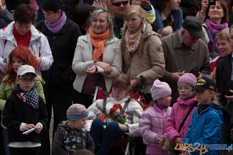 Dzień rudych warkoczy w Poznaniu - 20.04.2013 r. Foto: LepszyPOZNAN.pl / Paweł Rychter Dzień rudych warkoczy w Poznaniu - 20.04.2013 r. Foto: LepszyPOZNAN.pl / Paweł Rychter