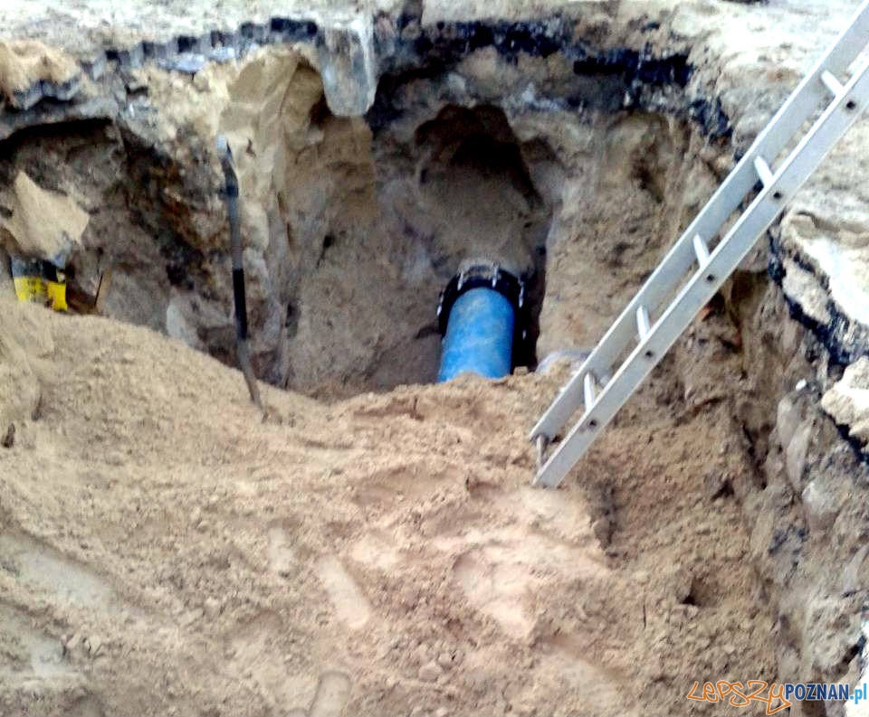 Wymieniona rura na Garbarach  Foto: Aquanet