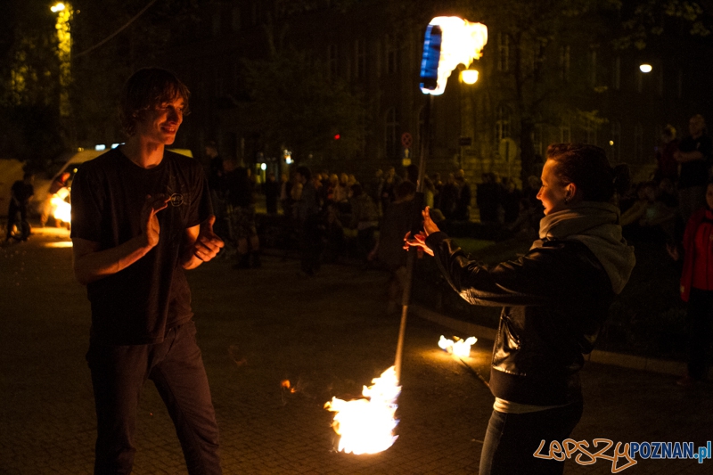 Artenalia Fire Show - Poznań 12.05.2013 r. Foto: Artenalia Fire Show - Poznań 12.05.2013 r. Foto: