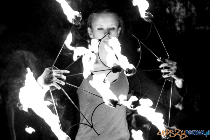 Artenalia Fire Show - Poznań 12.05.2013 r. Foto: Artenalia Fire Show - Poznań 12.05.2013 r. Foto: