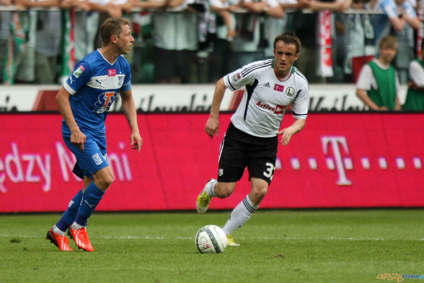Legia odskoczyła Lechowi Foto: x-news Legia odskoczyła Lechowi Foto: x-news