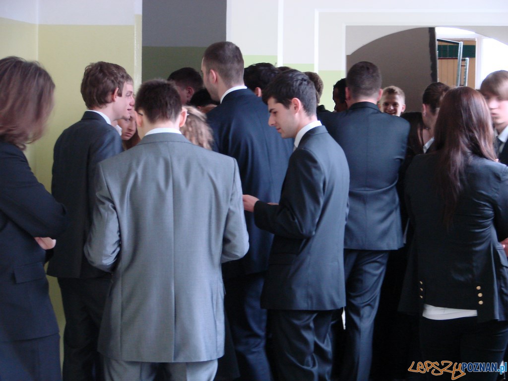 Matura 2013 w XVII LO w Poznaniu Foto: lepszyPOZNAN.pl / ag Matura 2013 w XVII LO w Poznaniu Foto: lepszyPOZNAN.pl / ag