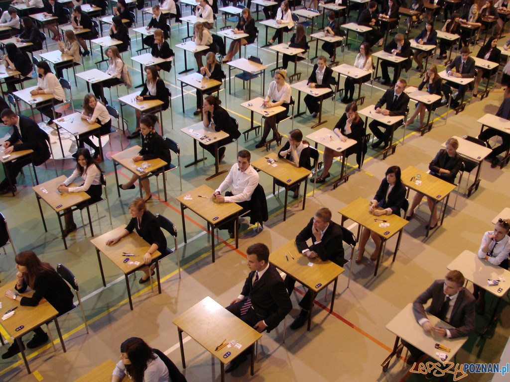 Matura 2013 w XVII LO w Poznaniu Foto: lepszyPOZNAN.pl / ag Matura 2013 w XVII LO w Poznaniu Foto: lepszyPOZNAN.pl / ag