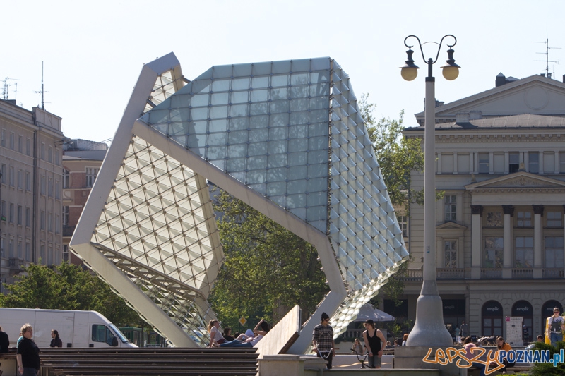 Nieczynna fontanna na placu Wolności Foto: lepszyPOZNAN.pl / Piotr Rychter Nieczynna fontanna na placu Wolności Foto: lepszyPOZNAN.pl / Piotr Rychter