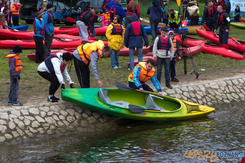 Kajakowa masa krytyczna - przed startem Foto: lepszyPOZNAN.pl / Piotr Rychter Kajakowa masa krytyczna - przed startem Foto: lepszyPOZNAN.pl / Piotr Rychter