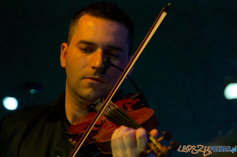 Mietek Szcześniak oraz Atom String Quartet - Blue Note - 12.05.2013 r. Foto: lepszyPOZNAN.pl / Piotr Rychter Mietek Szcześniak oraz Atom String Quartet - Blue Note - 12.05.2013 r. Foto: lepszyPOZNAN.pl / Piotr Rychter