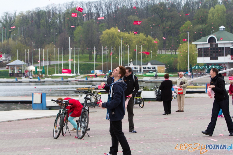 Akcja społeczna - "Orzeł Może" Foto: lepszyPOZNAN.pl / Piotr Rychter Akcja społeczna - "Orzeł Może" Foto: lepszyPOZNAN.pl / Piotr Rychter