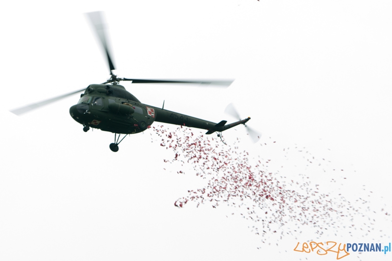 Akcja społeczna - "Orzeł Może" Foto: lepszyPOZNAN.pl / Piotr Rychter Akcja społeczna - "Orzeł Może" Foto: lepszyPOZNAN.pl / Piotr Rychter