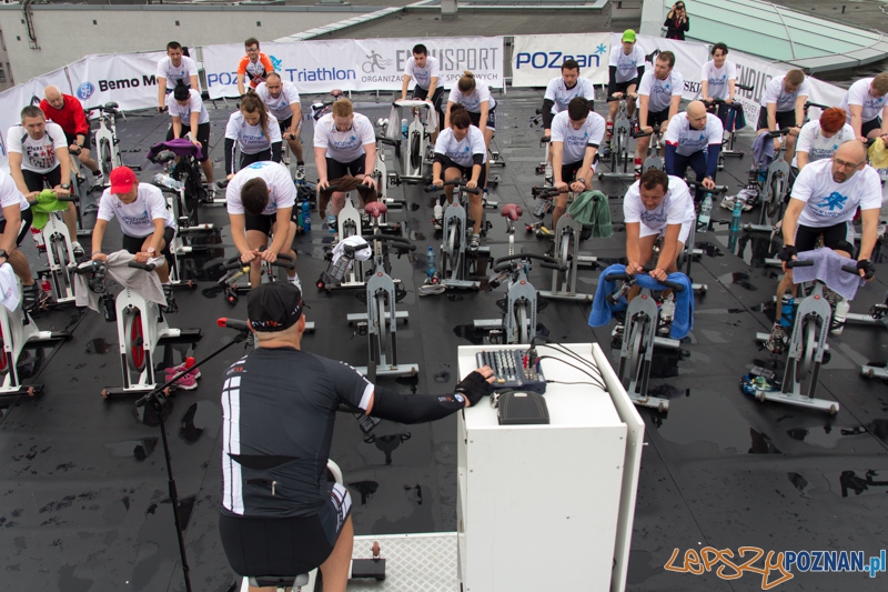Race Under The Sky - Dach Kupca poznańskiego 11.05.2013 r. Foto: lepszyPOZNAN.pl / Piotr Rychter Race Under The Sky - Dach Kupca poznańskiego 11.05.2013 r. Foto: lepszyPOZNAN.pl / Piotr Rychter