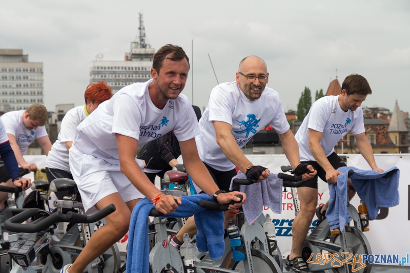 Race Under The Sky - Dach Kupca poznańskiego 11.05.2013 r. Foto: lepszyPOZNAN.pl / Piotr Rychter Race Under The Sky - Dach Kupca poznańskiego 11.05.2013 r. Foto: lepszyPOZNAN.pl / Piotr Rychter