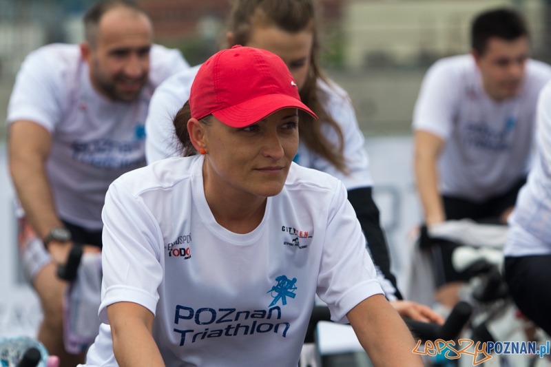 Race Under The Sky - Dach Kupca poznańskiego 11.05.2013 r. Foto: lepszyPOZNAN.pl / Piotr Rychter Race Under The Sky - Dach Kupca poznańskiego 11.05.2013 r. Foto: lepszyPOZNAN.pl / Piotr Rychter