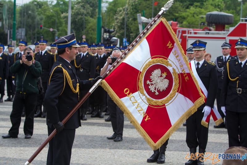 135-lat Zawodowej Straży Pożarnej w Poznaniu - Dzień Strażaka, przekazanie sztandaru Komendzie Miejskiej PSP Foto: lepszyPOZNAN.pl / Piotr Rychter 135-lat Zawodowej Straży Pożarnej w Poznaniu - Dzień Strażaka, przekazanie sztandaru Komendzie Miejskiej PSP Foto: lepszyPOZNAN.pl / Piotr Rychter