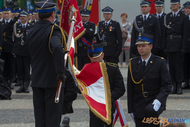135-lat Zawodowej Straży Pożarnej w Poznaniu - Dzień Strażaka, przekazanie sztandaru Komendzie Miejskiej PSP Foto: lepszyPOZNAN.pl / Piotr Rychter 135-lat Zawodowej Straży Pożarnej w Poznaniu - Dzień Strażaka, przekazanie sztandaru Komendzie Miejskiej PSP Foto: lepszyPOZNAN.pl / Piotr Rychter