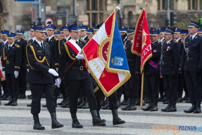 135-lat Zawodowej Straży Pożarnej w Poznaniu - Dzień Strażaka, przekazanie sztandaru Komendzie Miejskiej PSP Foto: lepszyPOZNAN.pl / Piotr Rychter 135-lat Zawodowej Straży Pożarnej w Poznaniu - Dzień Strażaka, przekazanie sztandaru Komendzie Miejskiej PSP Foto: lepszyPOZNAN.pl / Piotr Rychter
