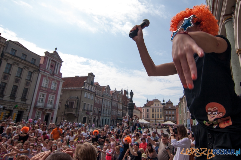 I Flashmob Przedszkolaków na Starym Rynku - Poznań 09.06.2013 r. Foto: LepszyPOZNAN.pl / Paweł Rychter I Flashmob Przedszkolaków na Starym Rynku - Poznań 09.06.2013 r. Foto: LepszyPOZNAN.pl / Paweł Rychter